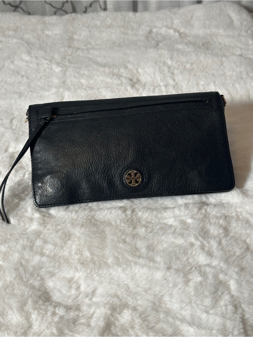 TORY BURCH Brody Sheepskin
Leather Clutch Bag (EUC)